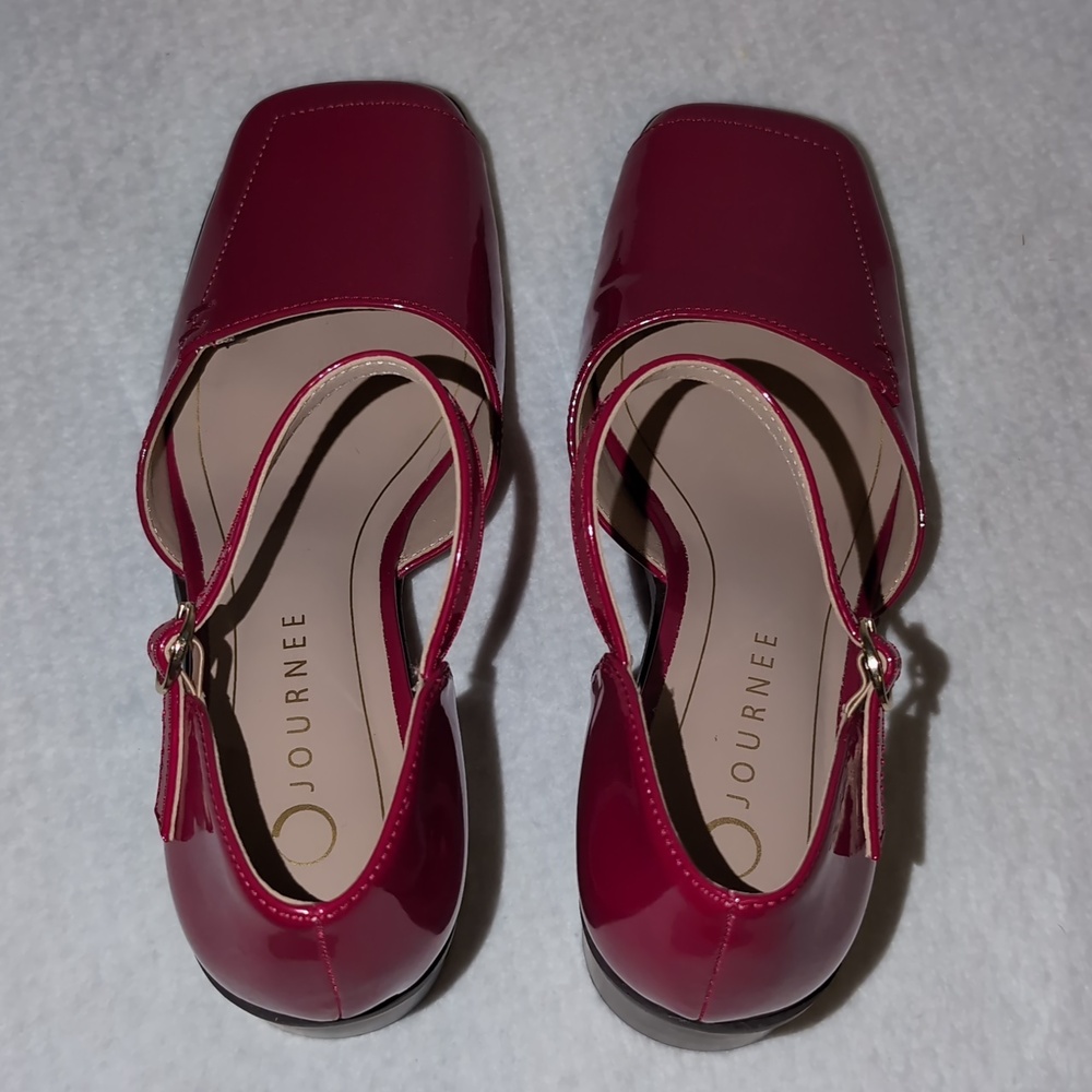 Brand New! Journee Collection Red Patent Square Toe Block Heel - Picture 3 of 5